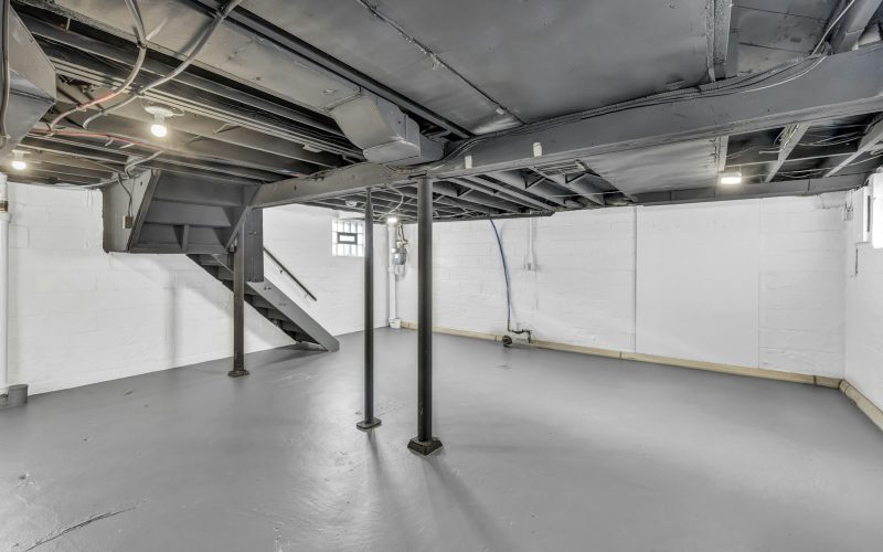 Unfinished basement utility space